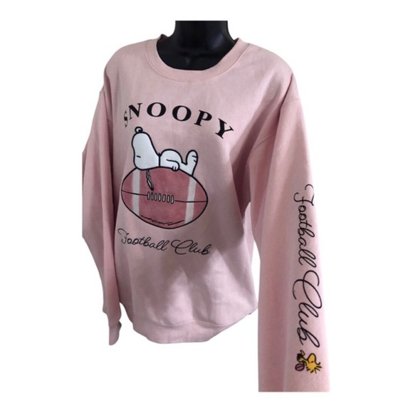 Peanuts Tops - Peanut’s Snoopy football club graphic print pink sweatshirt‎ size medium new